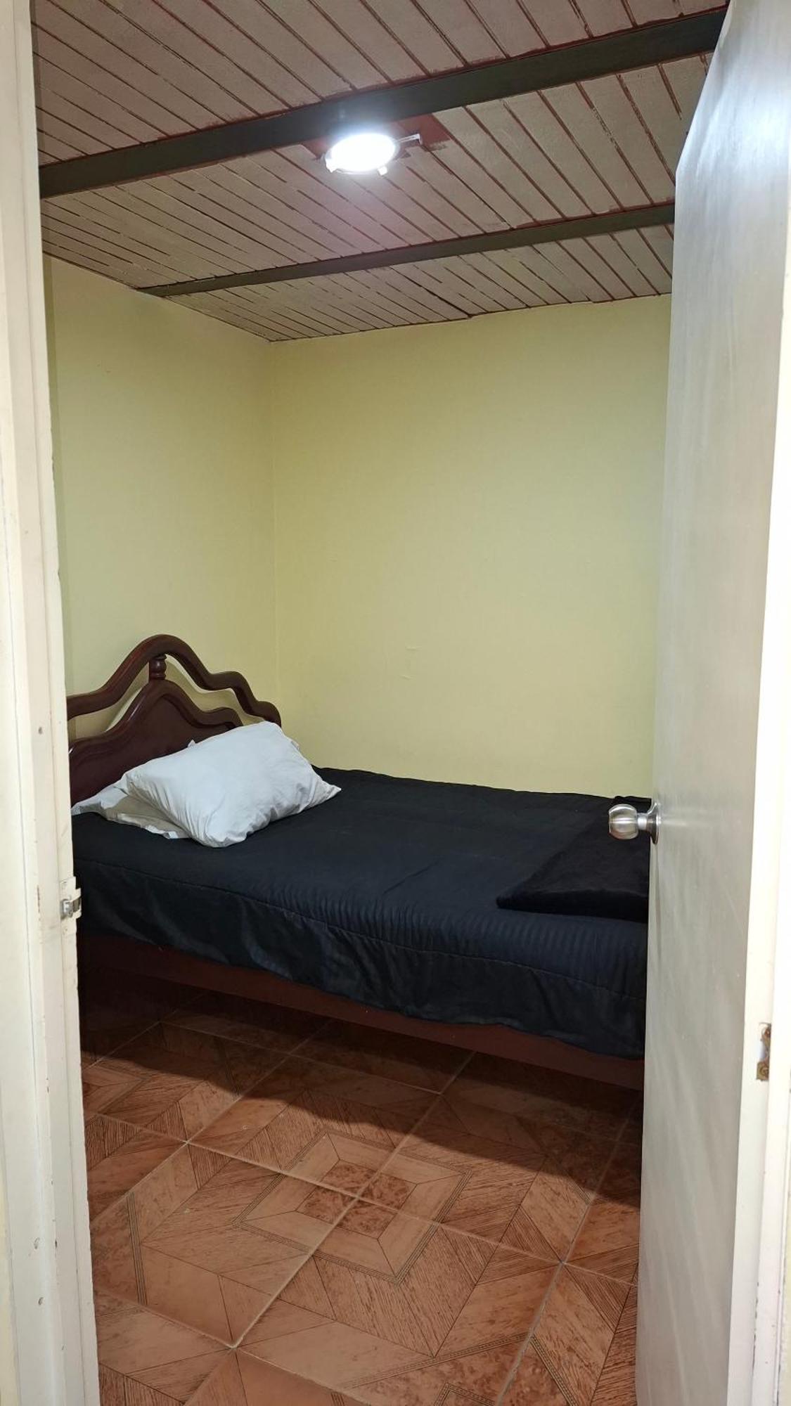 Y Cerca Del Aeropuerto Apartamento *